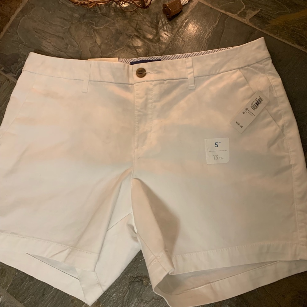 NWT Old Navy white everyday short